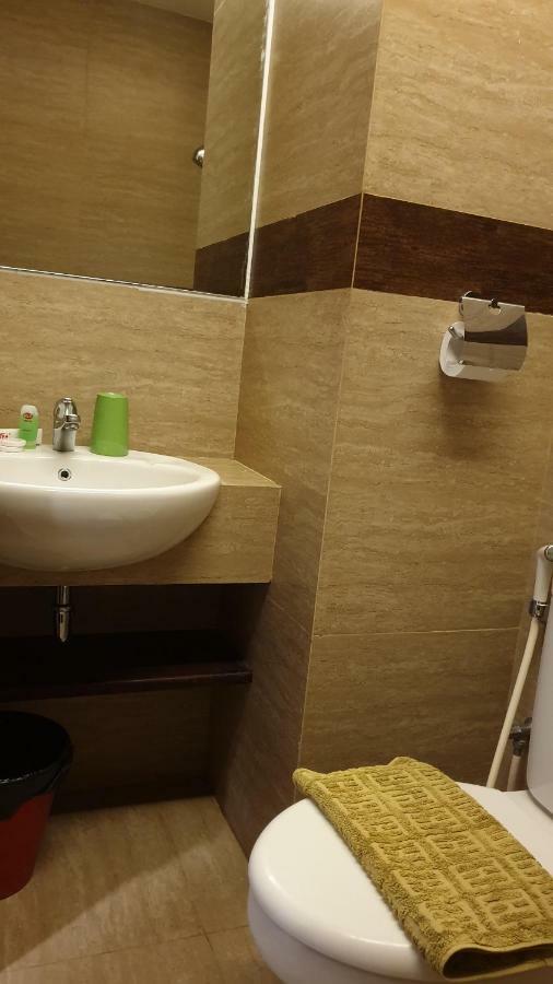 Biz Hotel City Center Ambon Exteriör bild